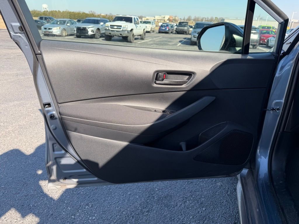 Used 2024 Toyota Corolla LE image 4