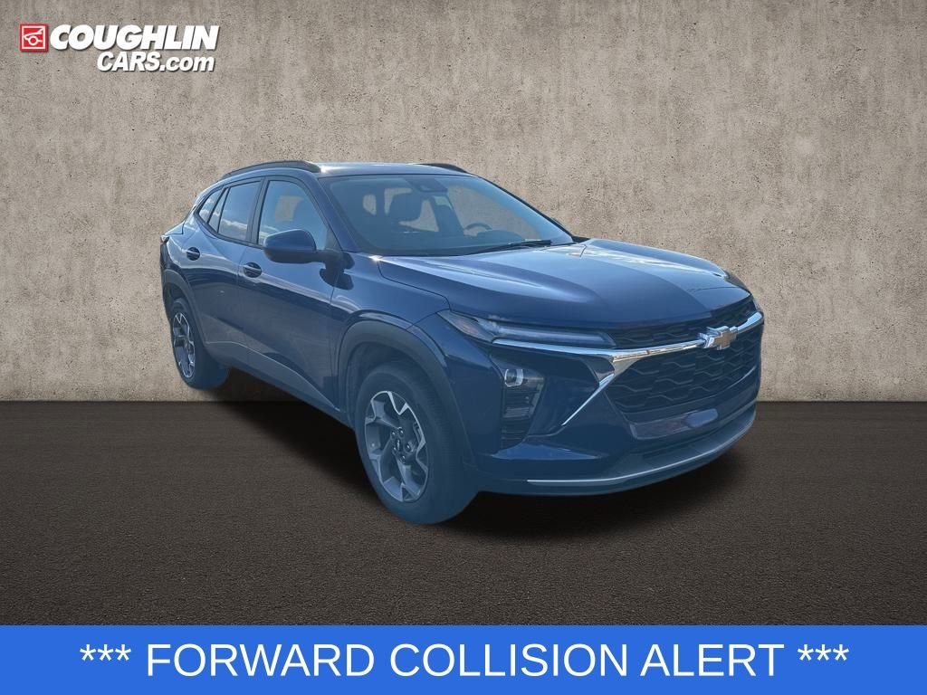 Used 2024 Chevrolet Trax LT w/ Driver Confidence Package image 11