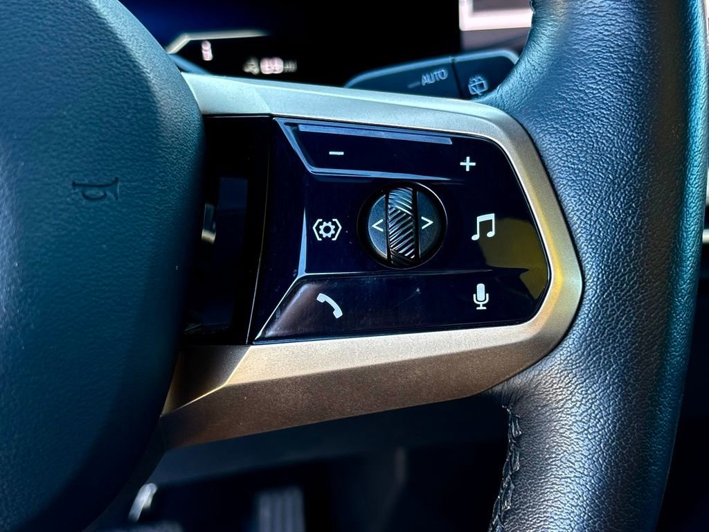 Used 2024 BMW iX M60 image 20