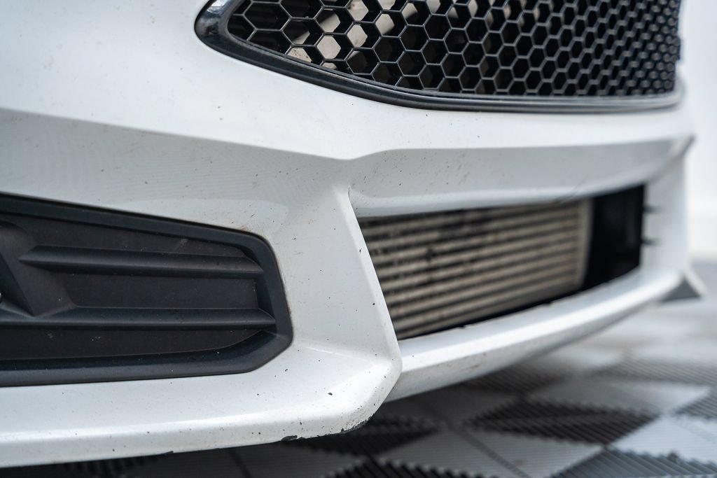 Used 2017 Ford Focus ST FWD image 14
