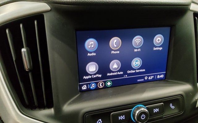 Used 2024 GMC Terrain SLE image 25