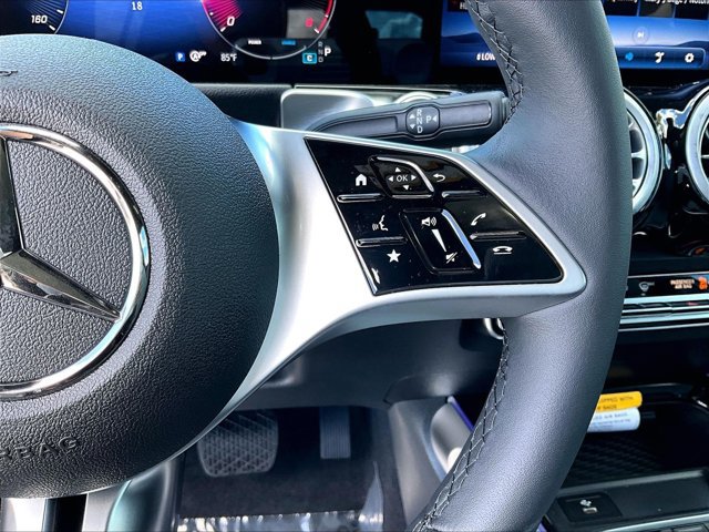 New 2026 Mercedes-Benz GLB 250 image 21