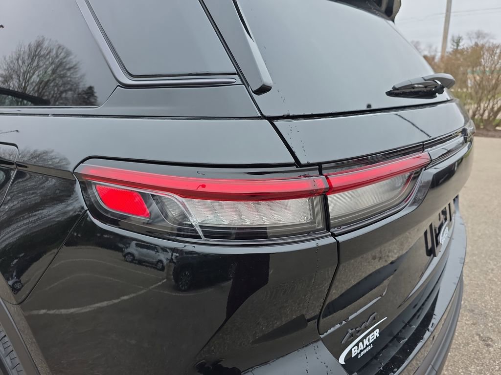 New 2026 Jeep Grand Cherokee Altitude AWD/4WD image 35
