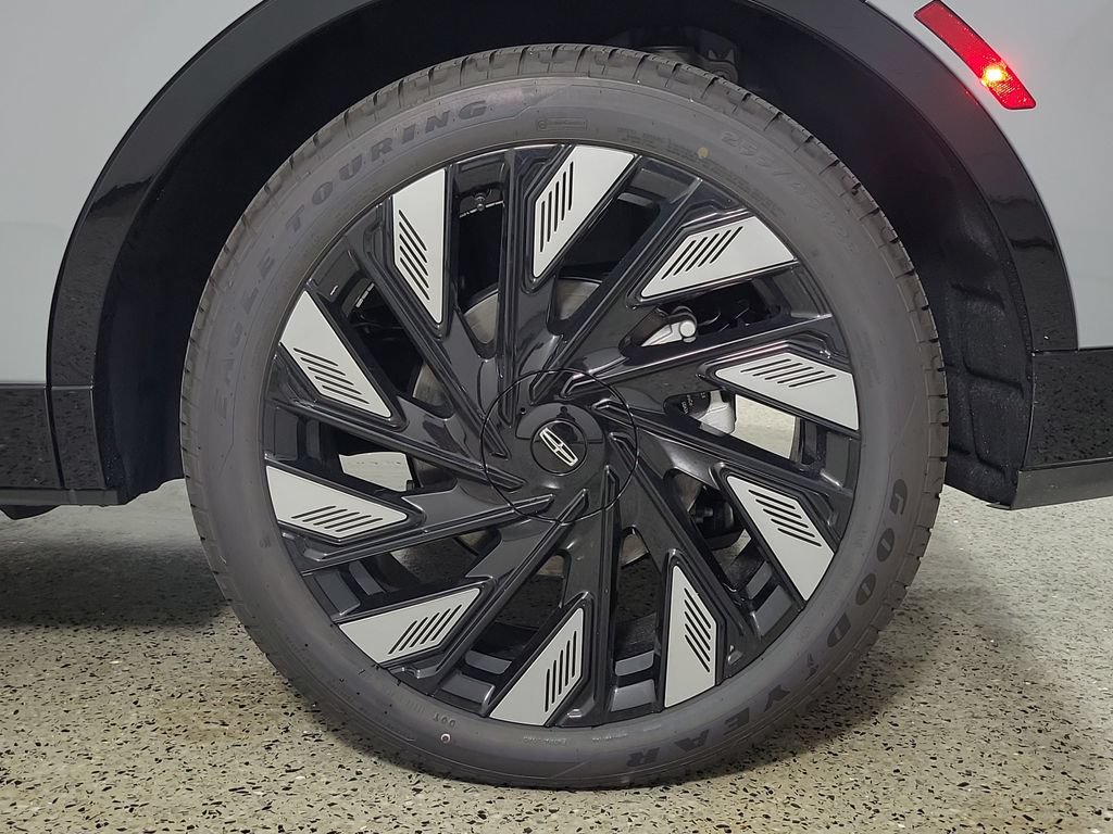 New 2026 Lincoln Nautilus Reserve w/ Jet Appearance Package AWD/4WD image 7