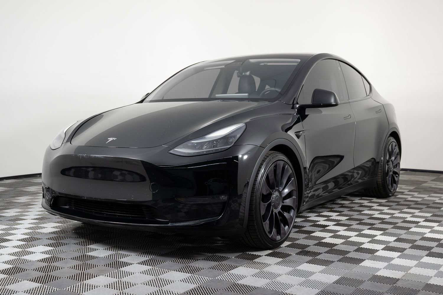 Used 2021 Tesla Model Y Performance image 2