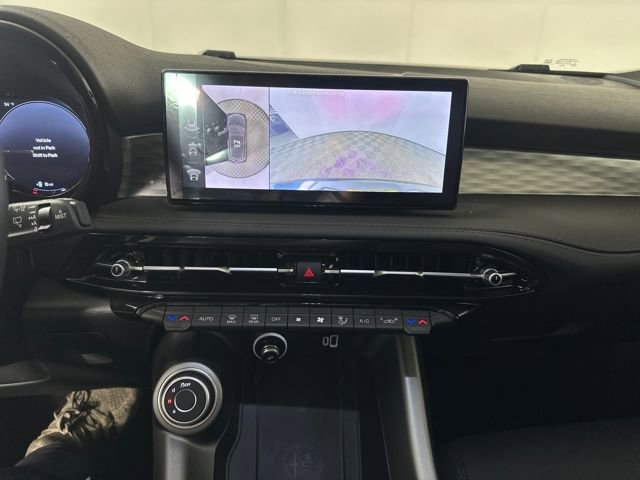 Used 2024 Alfa Romeo Tonale Ti image 22