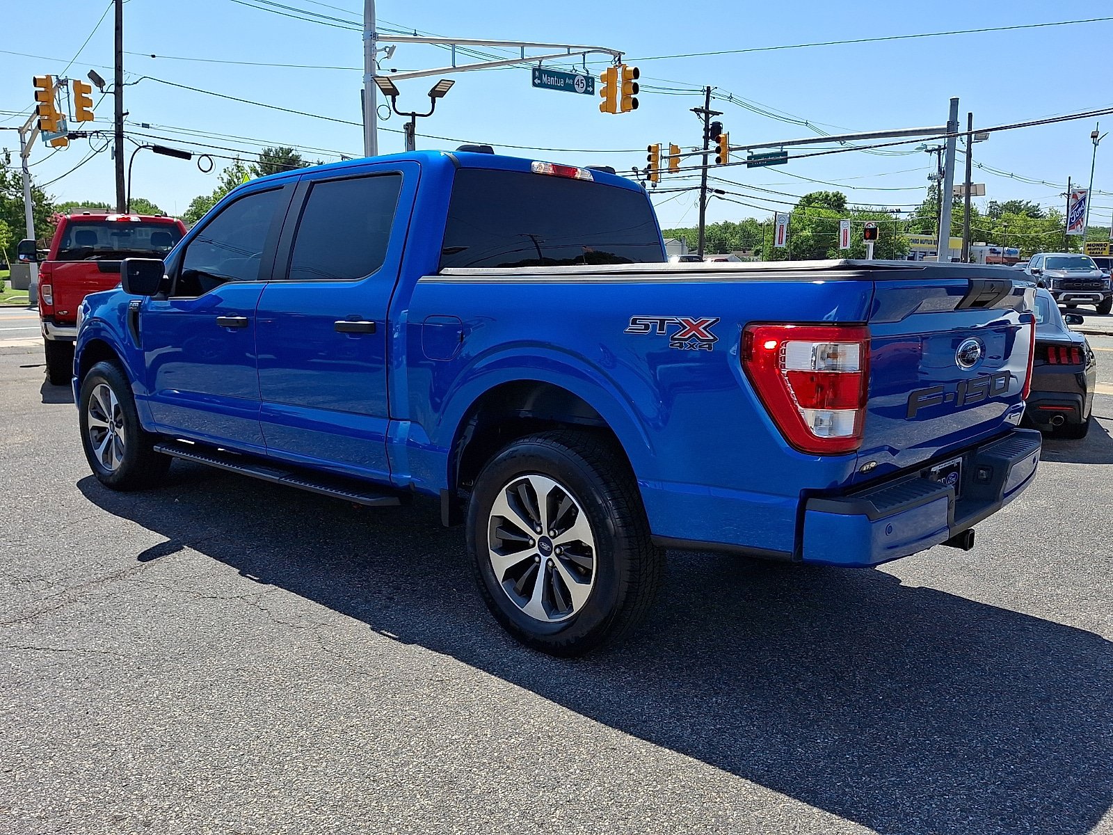 Certified 2021 Ford F150 XL w/ STX Appearance Package AWD/4WD image 4