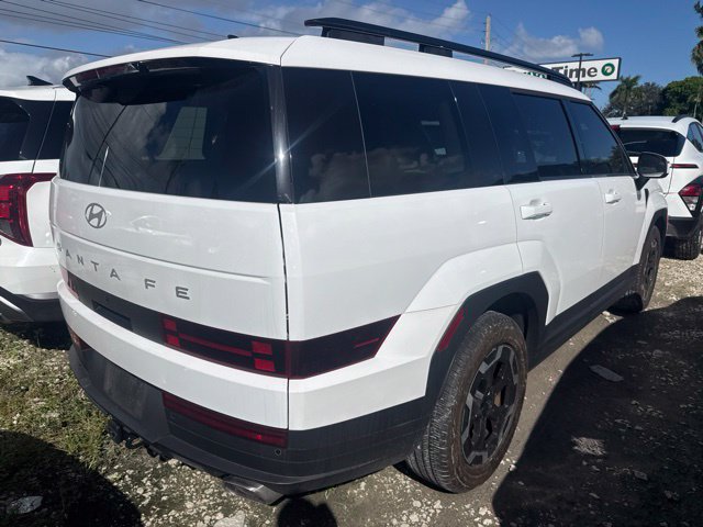 Used 2025 Hyundai Santa Fe SEL FWD image 6