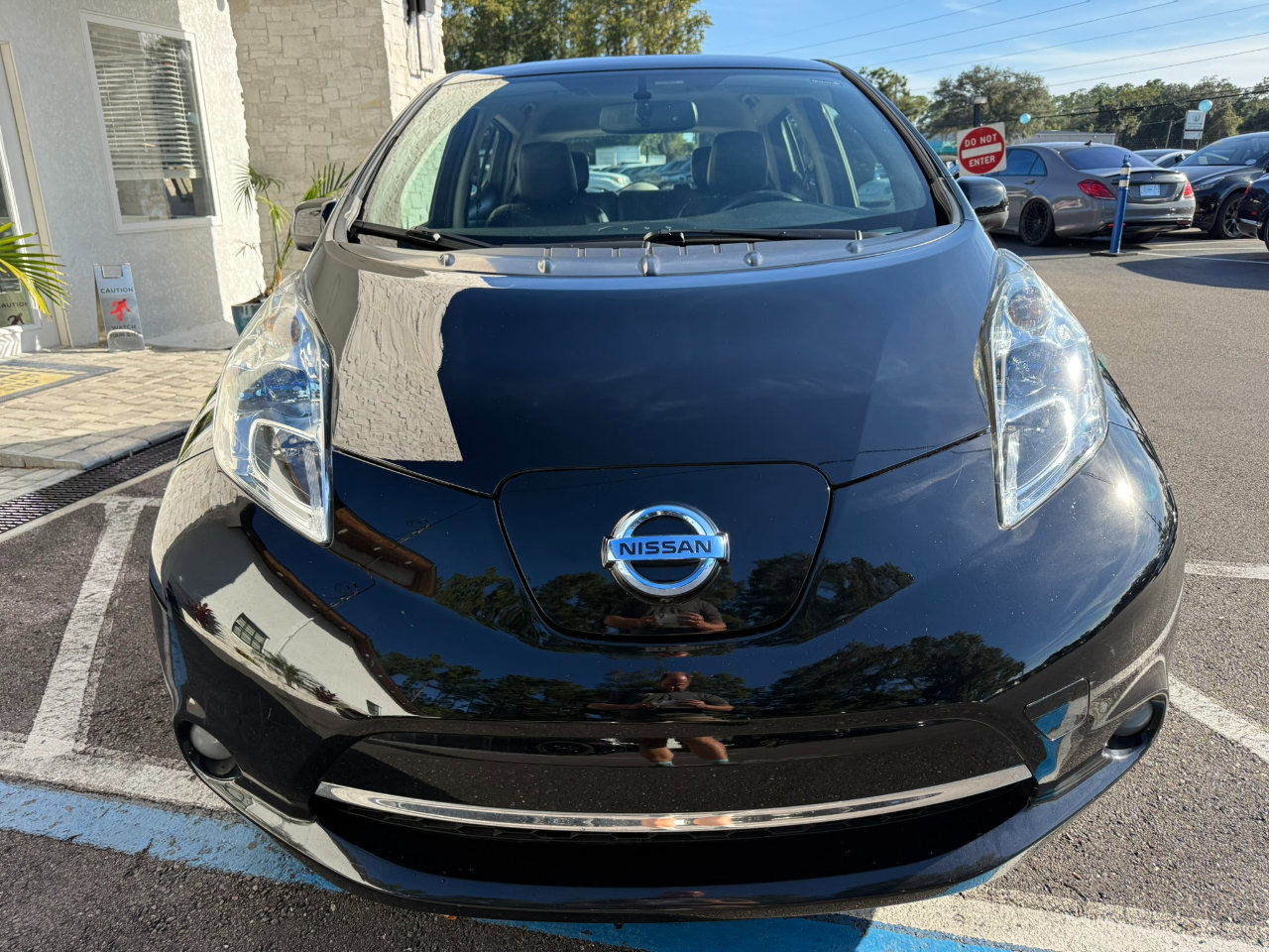 Used 2013 Nissan Leaf SL w/ Premium Pkg image 9