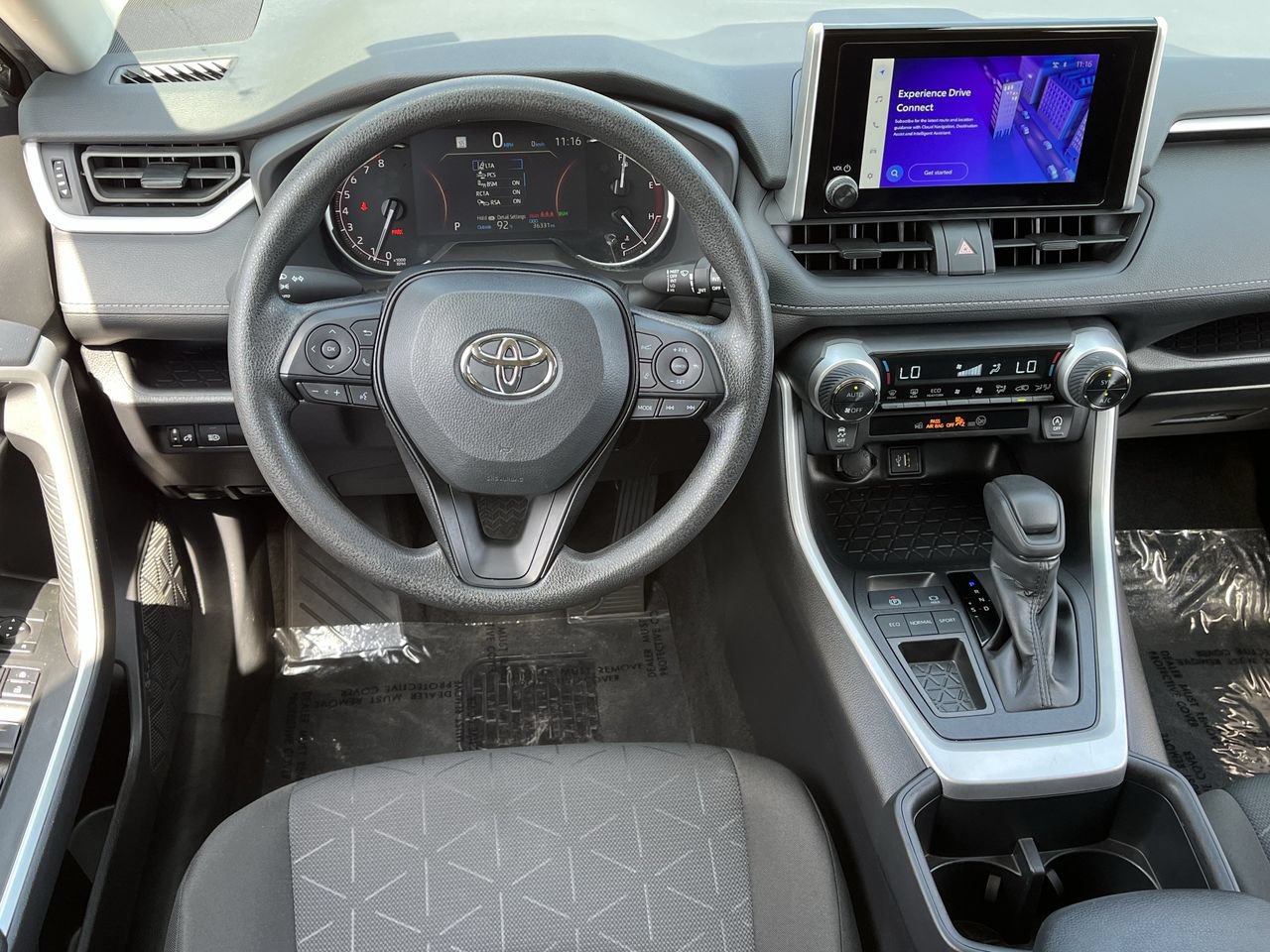 Used 2025 Toyota RAV4 XLE FWD image 10