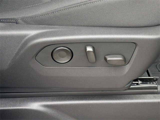 New 2026 Chevrolet Suburban LS image 39