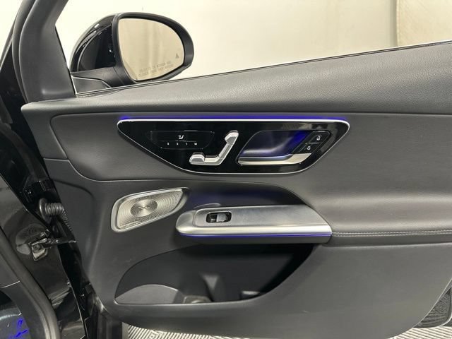Used 2026 Mercedes-Benz GLC 300 4MATIC image 31