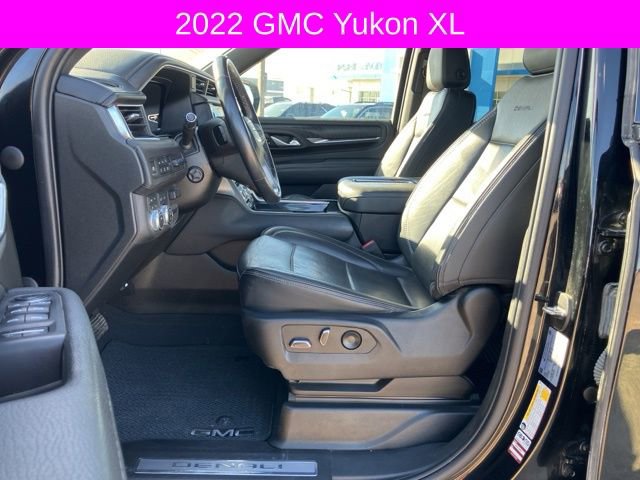 Used 2022 GMC Yukon XL Denali w/ Denali Premium Package image 26
