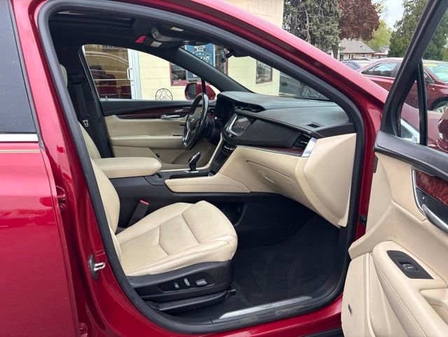 Used 2019 Cadillac XT5 Luxury FWD image 21