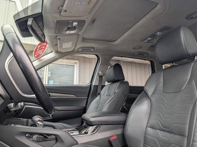 Used 2022 Kia Telluride SX w/ SX Prestige Package AWD/4WD image 10
