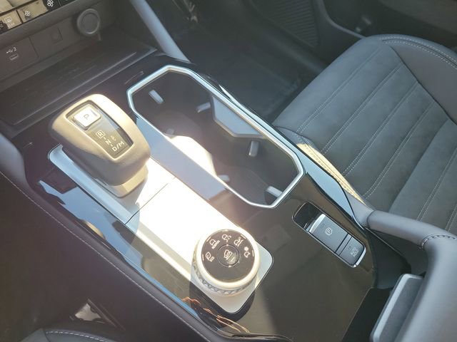 New 2026 Mitsubishi Outlander SE image 32