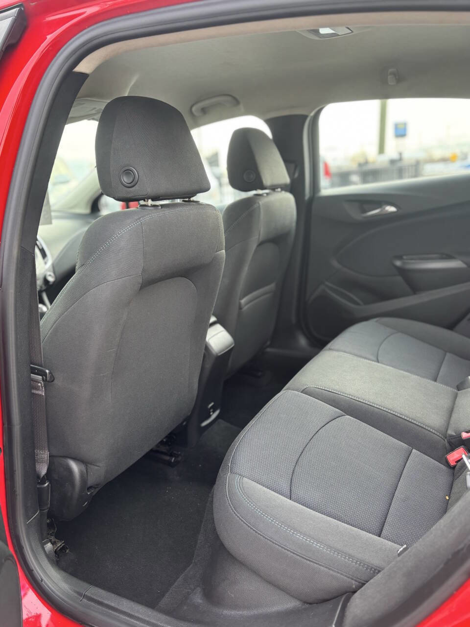 Used 2017 Chevrolet Cruze LT w/ Convenience Package FWD image 16