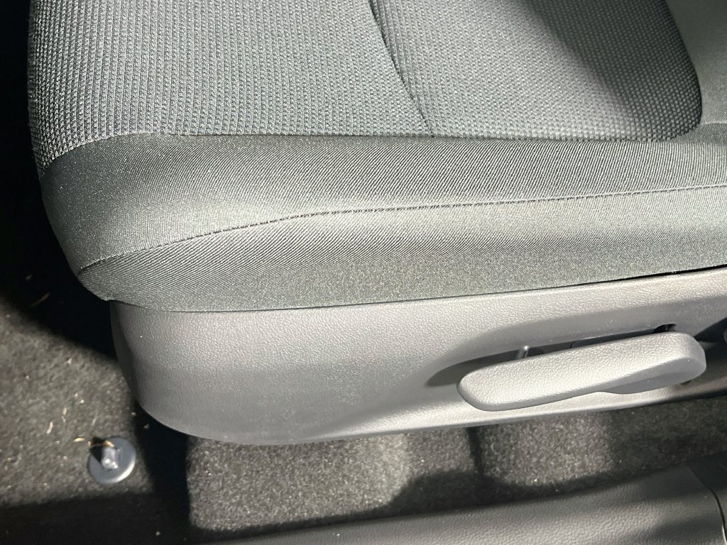 Certified 2025 Toyota RAV4 LE AWD/4WD image 17