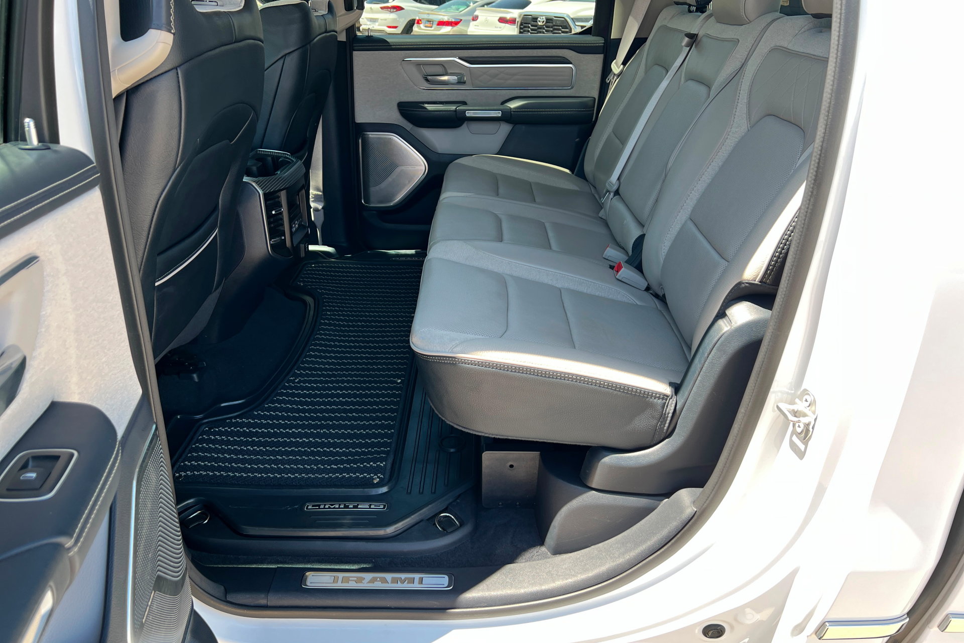 Used 2022 RAM 1500 Limited AWD/4WD image 22