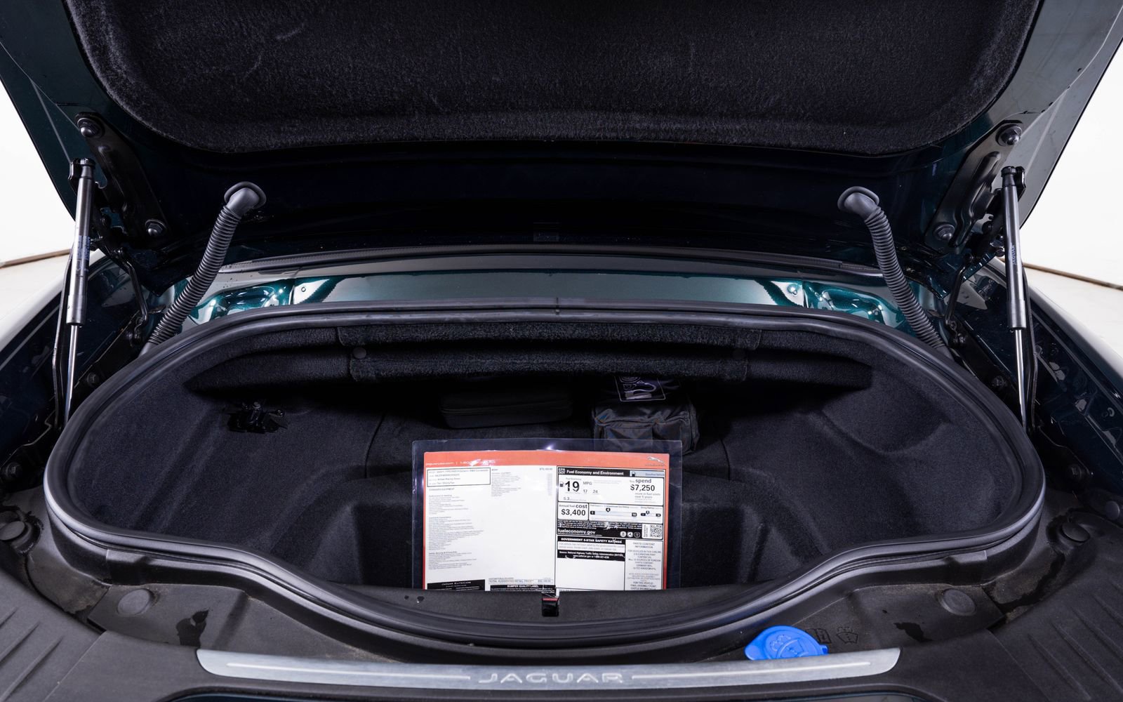 Used 2024 Jaguar F-TYPE R-Dynamic image 23