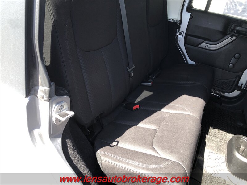 Used 2013 Jeep Wrangler Unlimited Sport w/ Connectivity Group AWD/4WD image 20