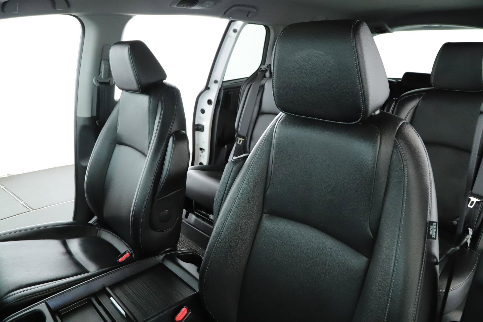 Used 2023 Honda Odyssey EX-L image 4