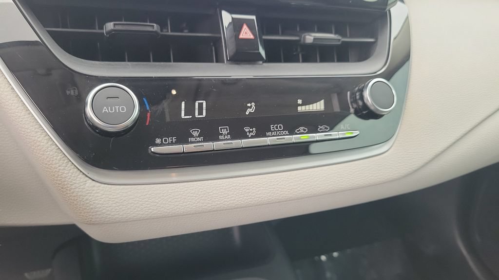 Used 2023 Toyota Corolla LE FWD image 14