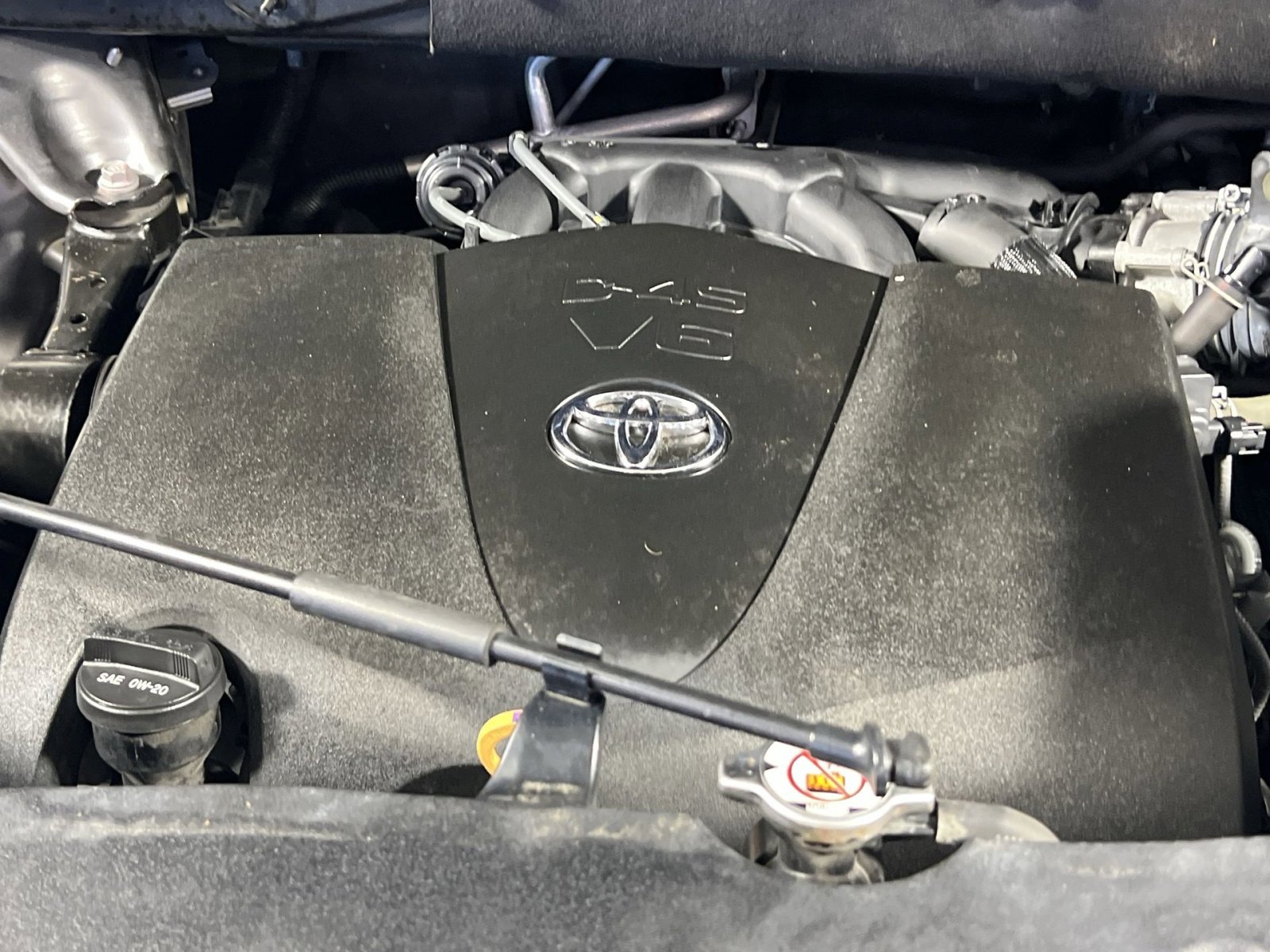 Used 2018 Toyota Highlander XLE image 27