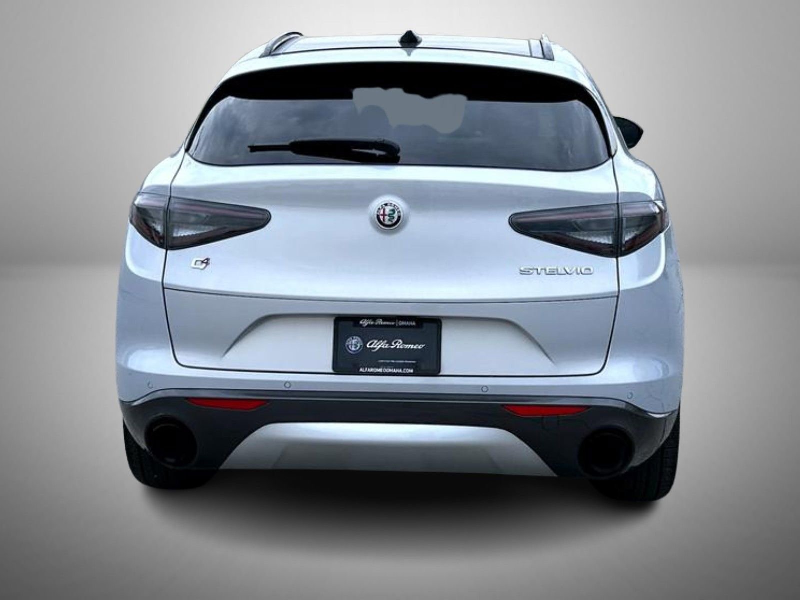Used 2024 Alfa Romeo Stelvio Ti w/ Performance Driving Package image 6