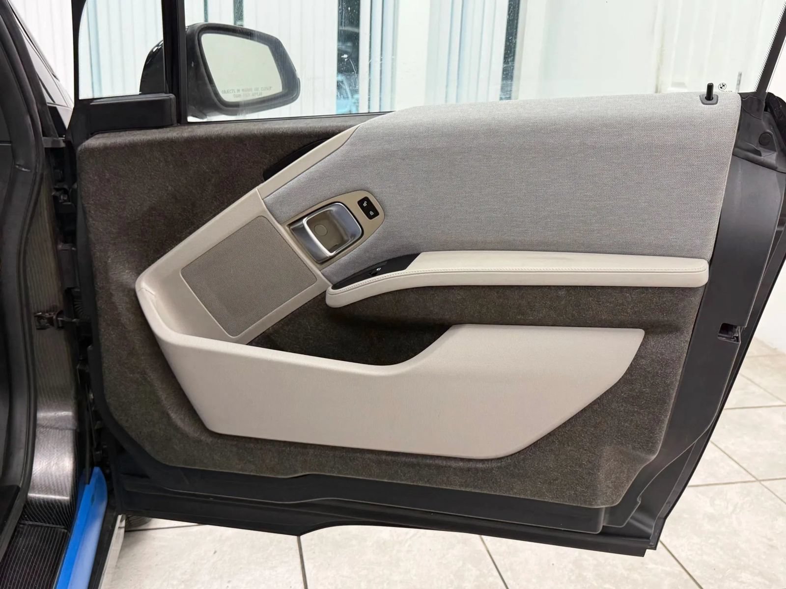 Used 2015 BMW i3 w/ Range Extender RWD image 23