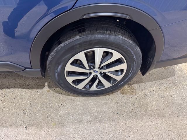 Used 2020 Subaru Outback Premium image 32