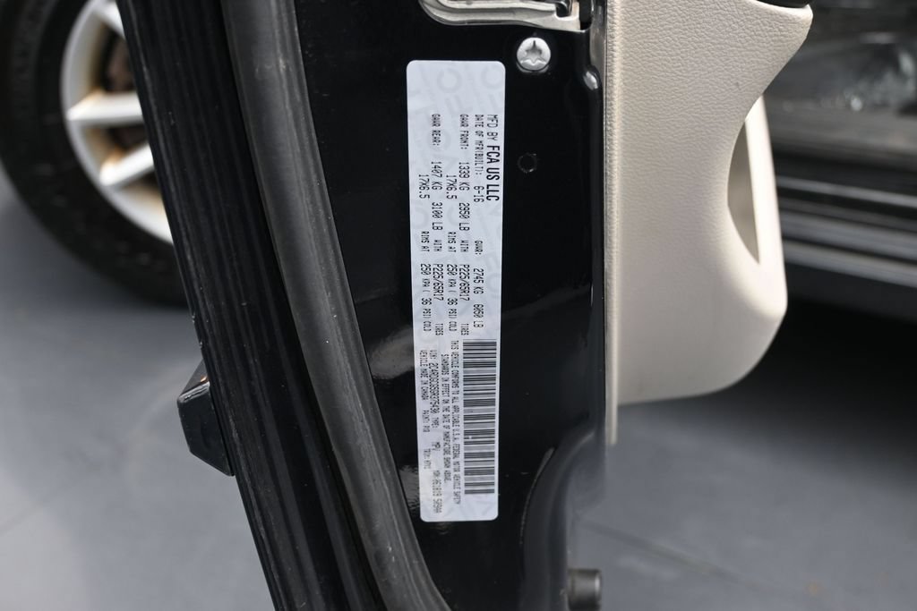 Used 2016 Dodge Grand Caravan SXT FWD image 23