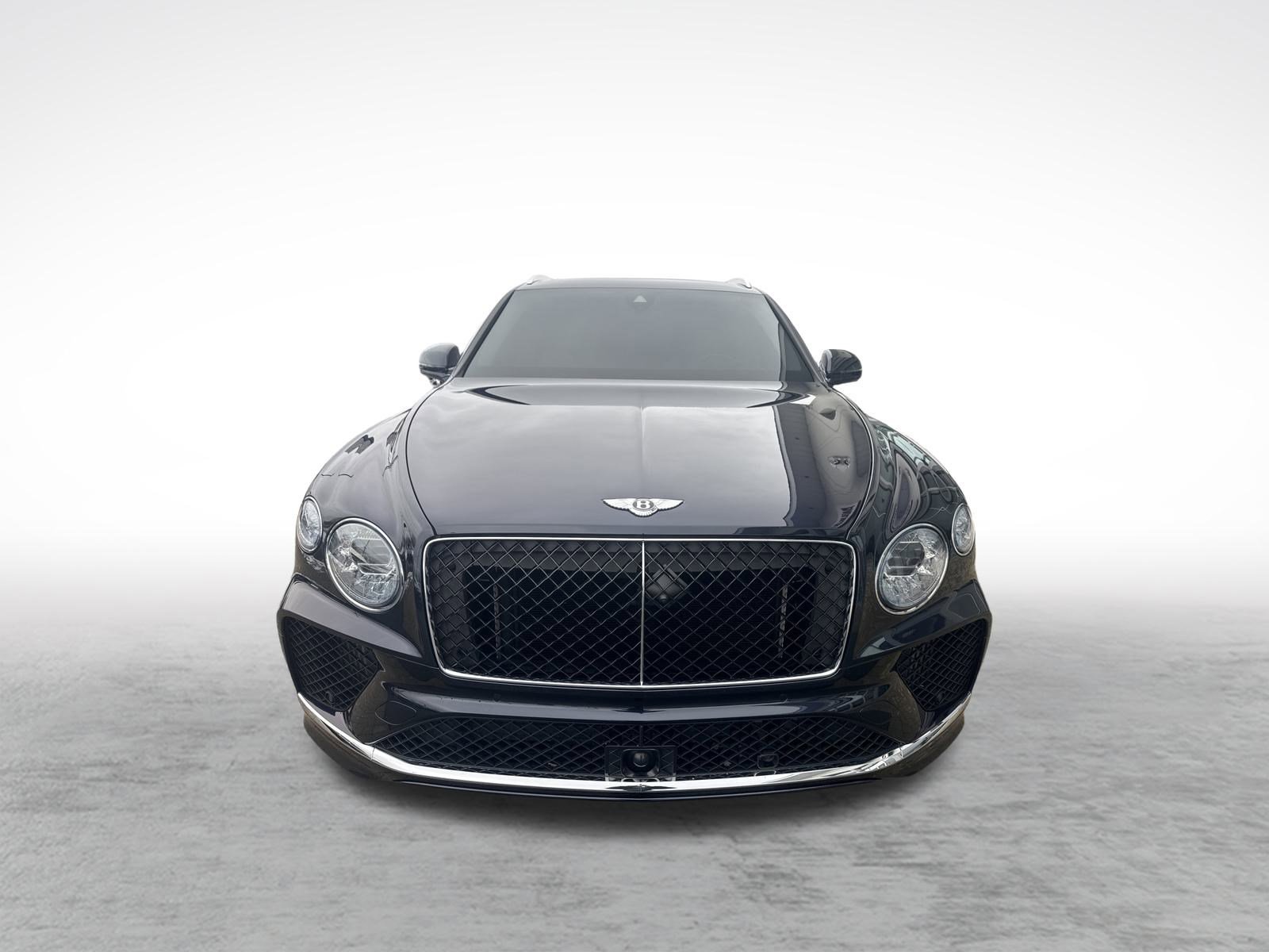 Used 2024 Bentley Bentayga Plug-In Hybrid image 7