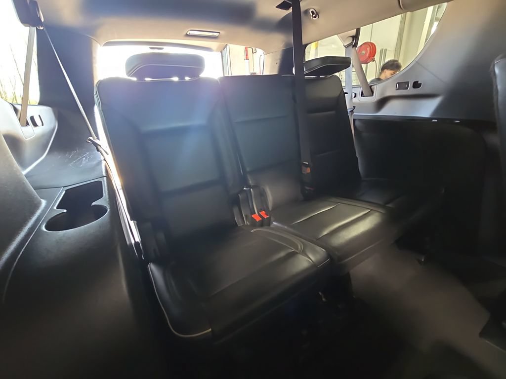 Certified 2023 Chevrolet Suburban Premier AWD/4WD image 12