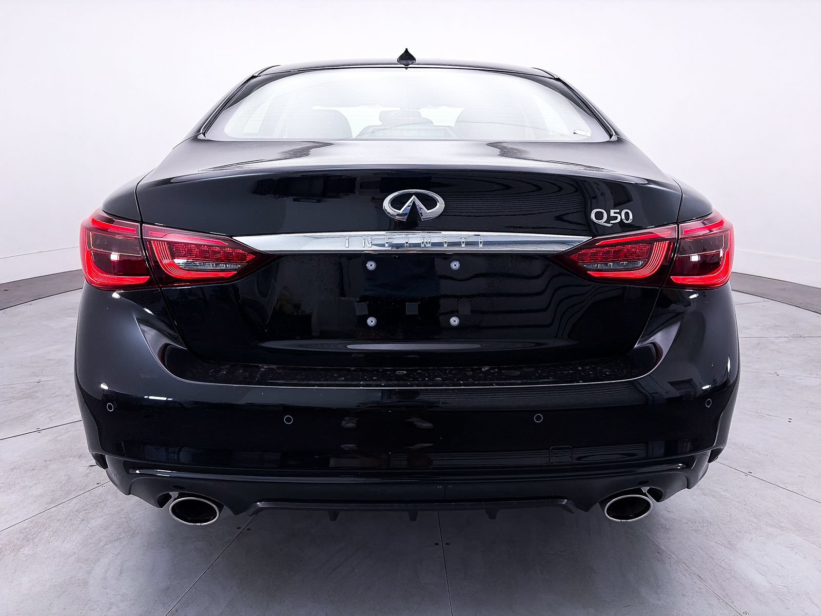 Used 2023 INFINITI Q50 Luxe w/ Cargo Package RWD image 14