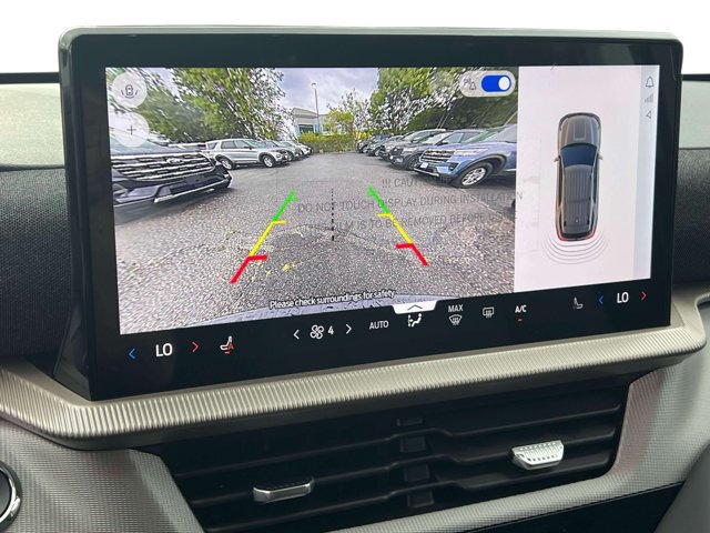 Used 2026 Ford Explorer Active AWD/4WD image 39