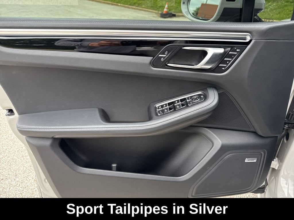 Used 2022 Porsche Macan S AWD/4WD image 13
