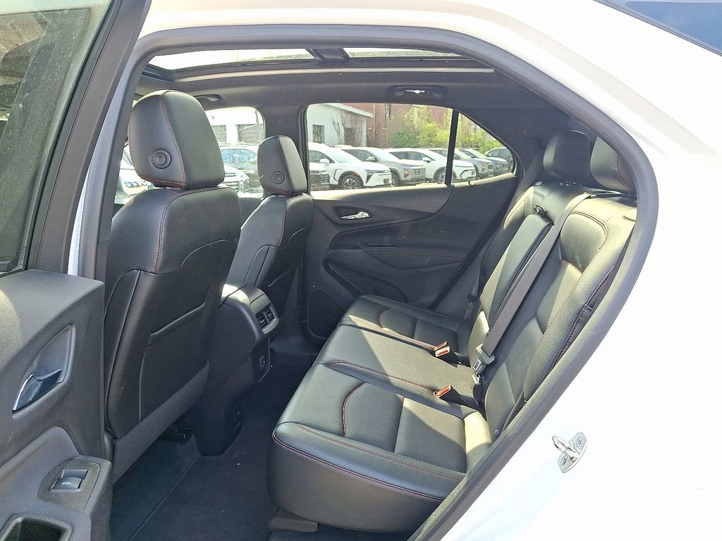 Used 2024 Chevrolet Equinox RS w/ RS Leather Package image 15