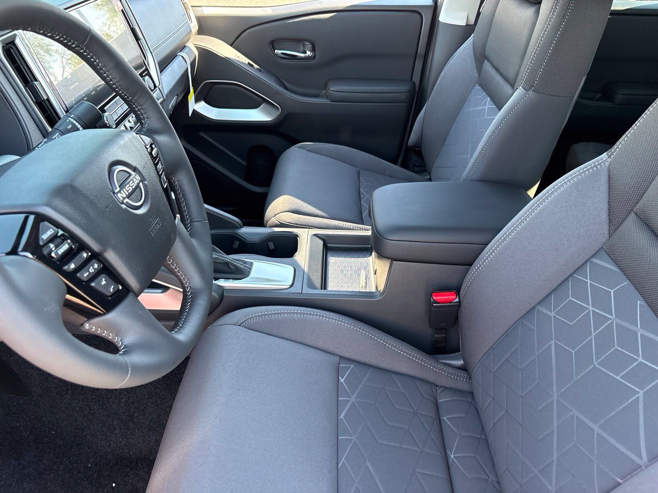 New 2027 Nissan Frontier SV RWD image 17