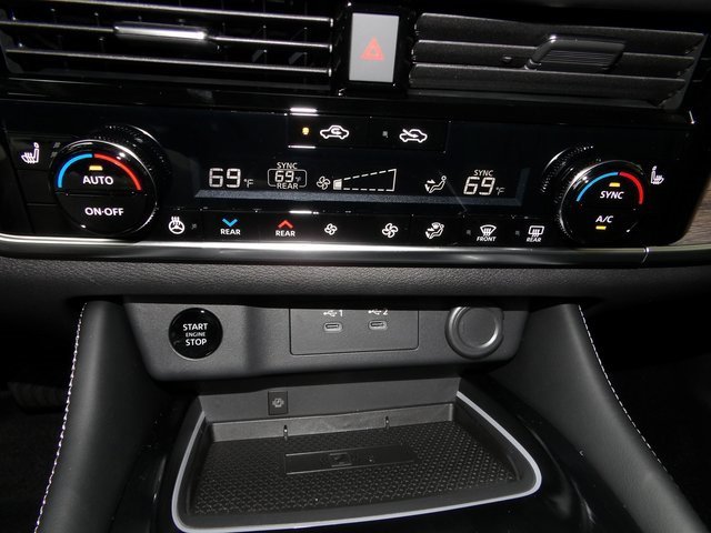 New 2026 Nissan Rogue Platinum image 25