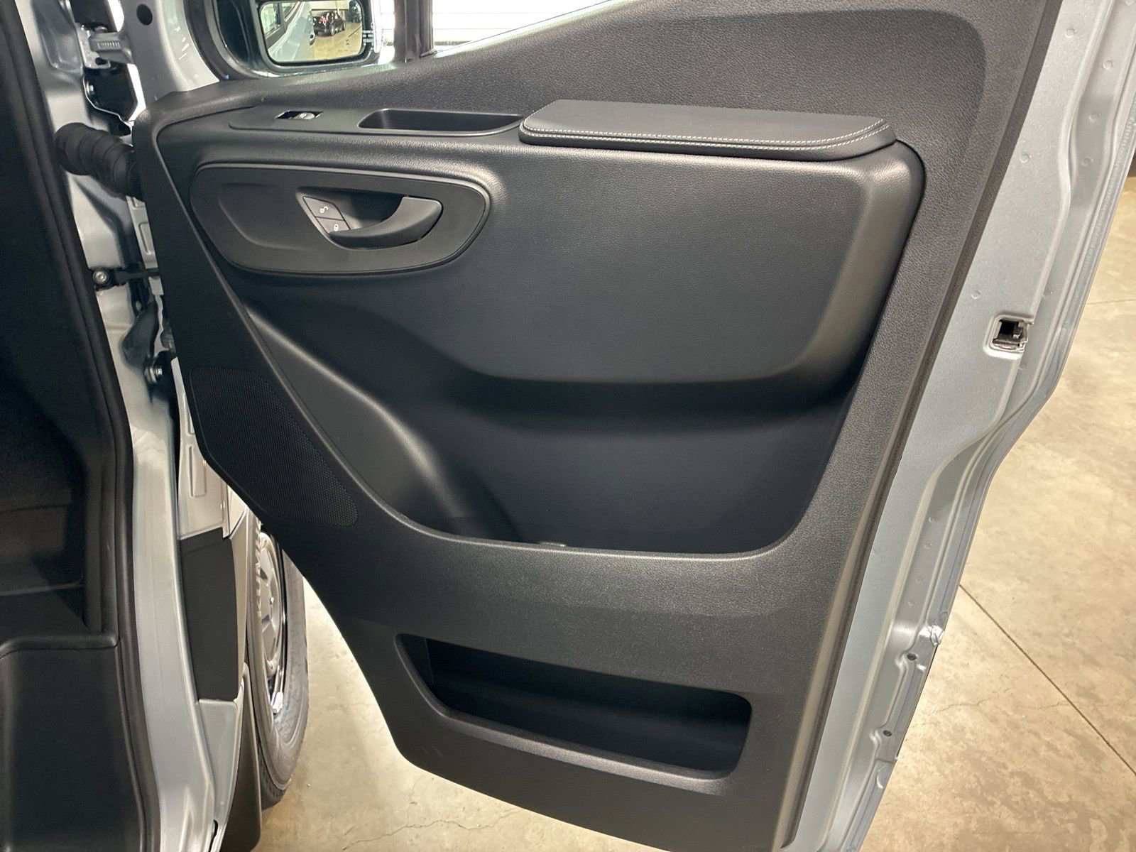 New 2025 Mercedes-Benz Sprinter 2500 image 18