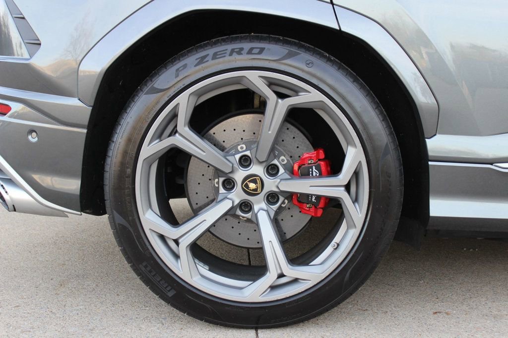 Used 2019 Lamborghini Urus image 10