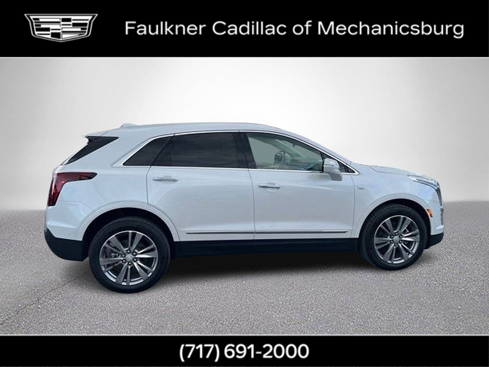 Used 2026 Cadillac XT5 Premium Luxury w/ Driver Assist Package AWD/4WD image 3