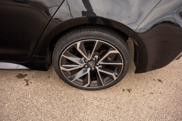 Used 2021 Toyota Corolla SE w/ Carpet Mat Package (TMS) FWD image 11