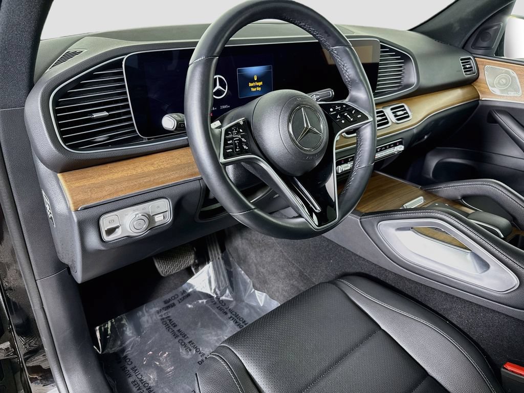 Used 2025 Mercedes-Benz GLE 350 4MATIC image 9
