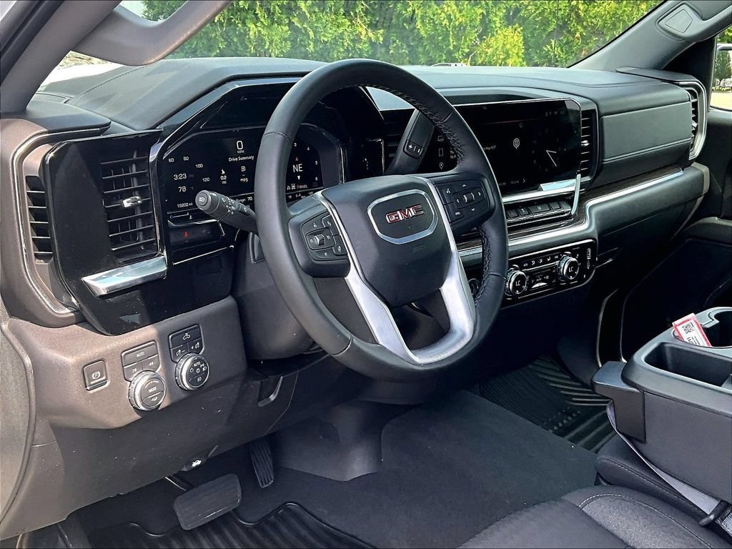 Used 2024 GMC Sierra 1500 Elevation AWD/4WD image 8