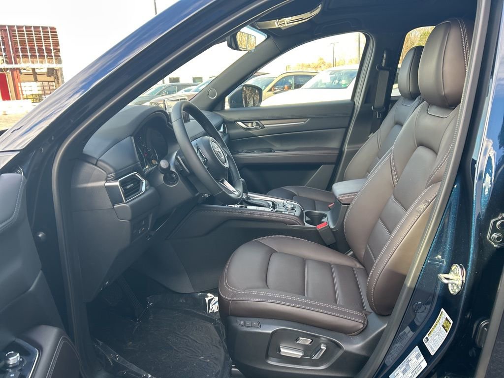 New 2025 MAZDA CX-5 Signature image 14