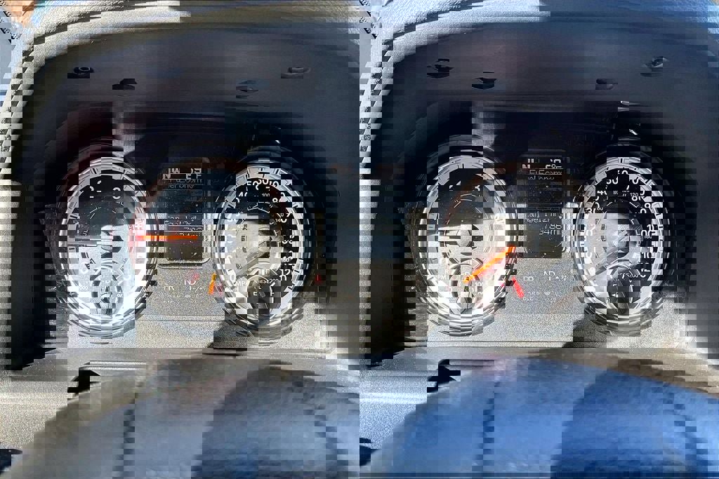 Used 2016 RAM 2500 Tradesman w/ Chrome Appearance Group image 23