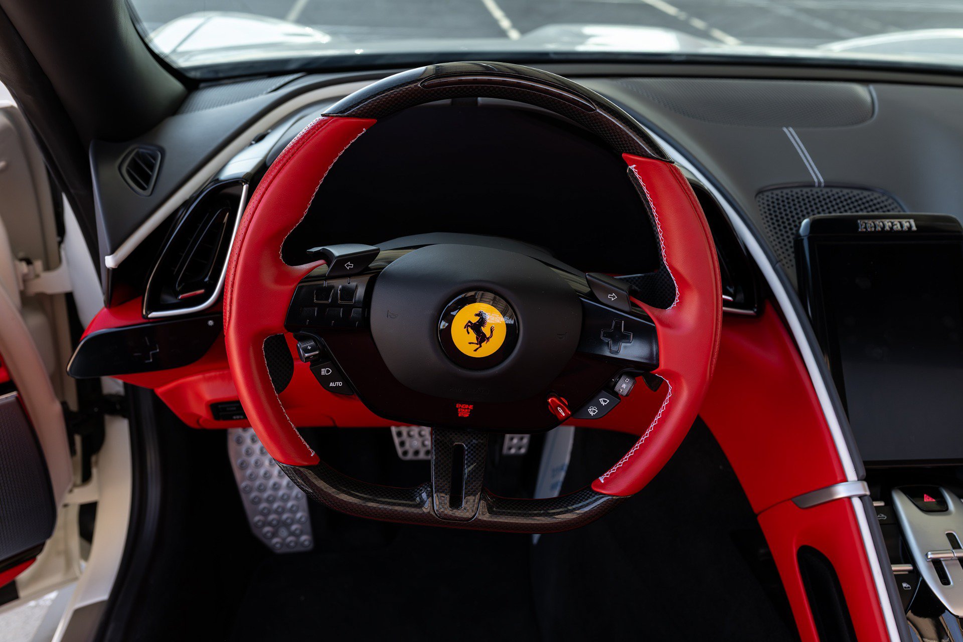 Used 2025 Ferrari Roma Spider RWD image 87