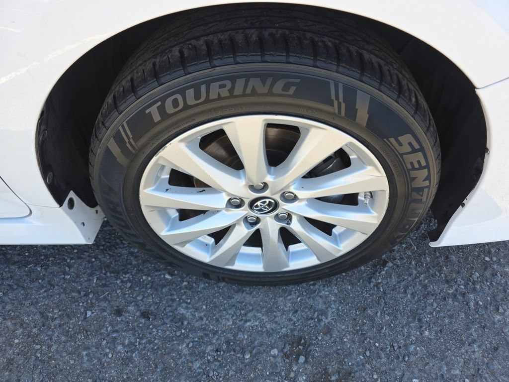 Used 2014 Toyota Camry SE w/ Leather Package FWD image 37